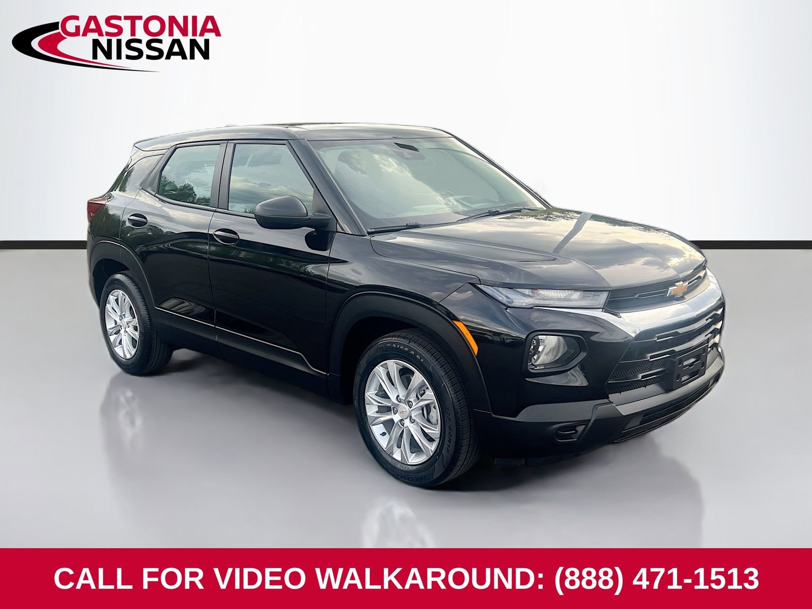 Used 2023 Chevrolet TrailBlazer LS image 1