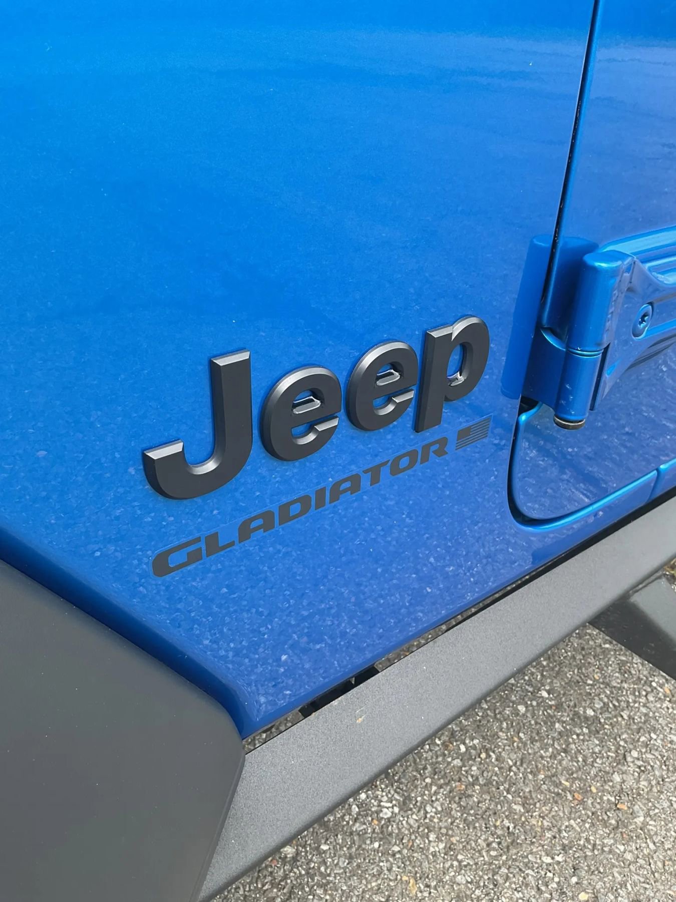 Used 2023 Jeep Gladiator Sport AWD/4WD image 13
