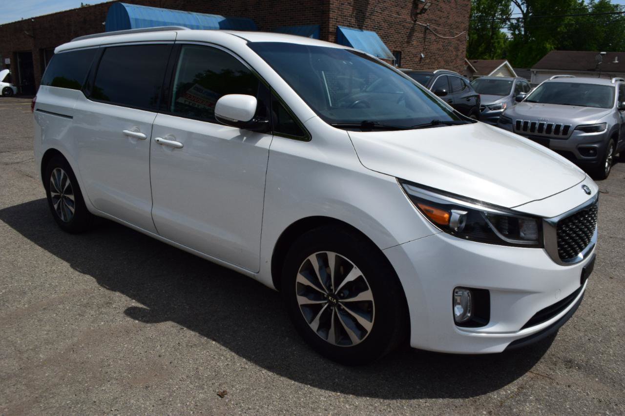 Used 2015 Kia Sedona SX FWD image 4