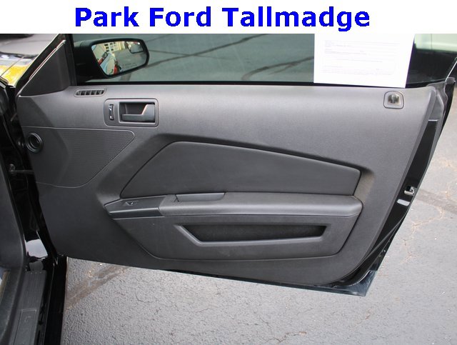 Used 2014 Ford Mustang Convertible w/ Equipment Group 102A image 20