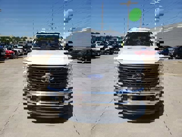 New 2026 Ford F350 XL image 3