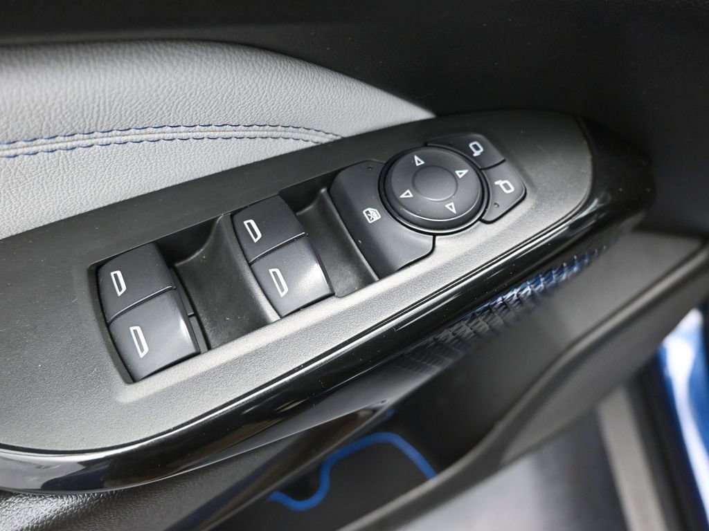 Used 2024 Chevrolet Trax LT w/ LT Convenience Package image 19