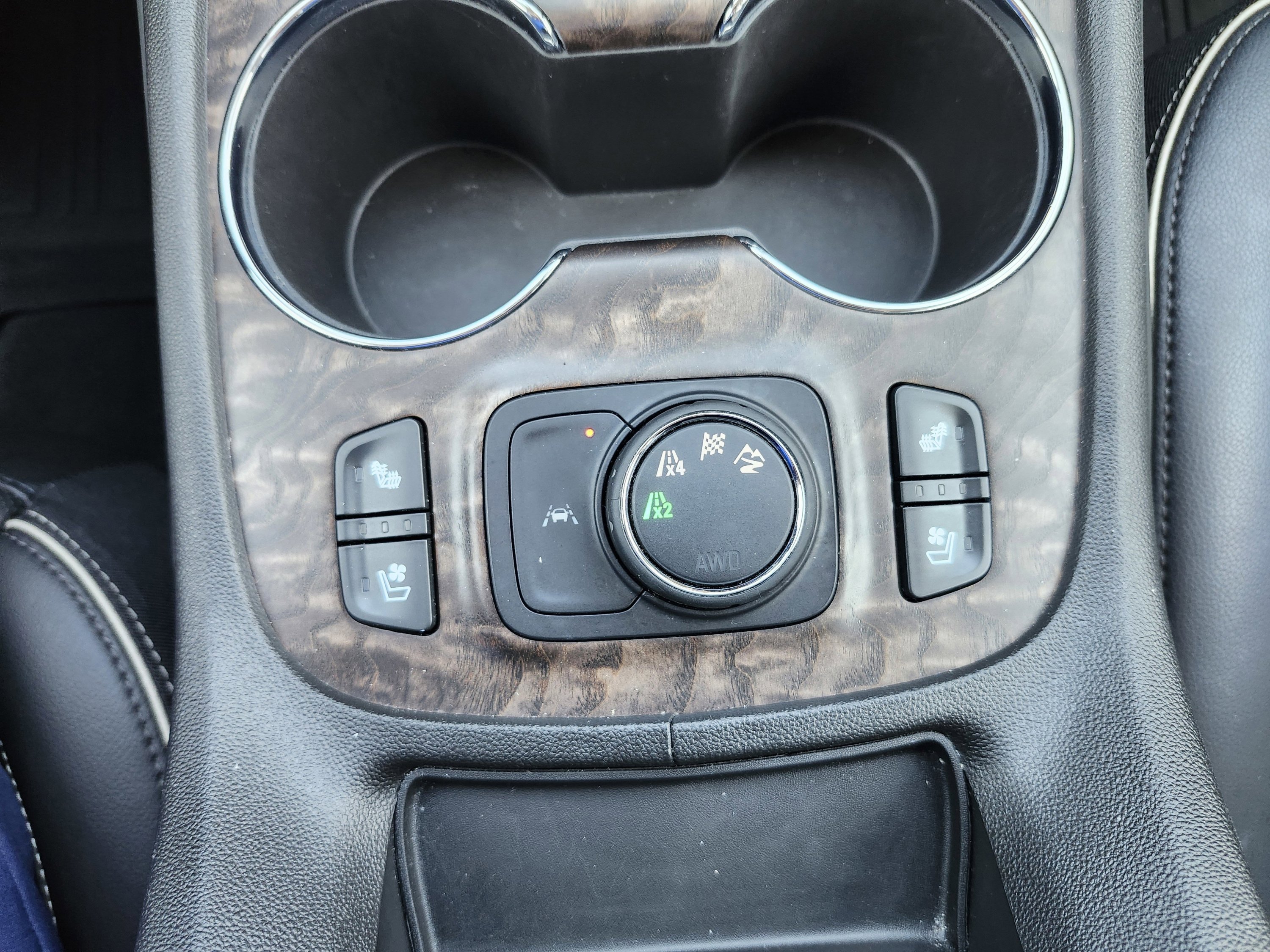 Used 2023 GMC Acadia Denali w/ Denali Ultimate Package image 27