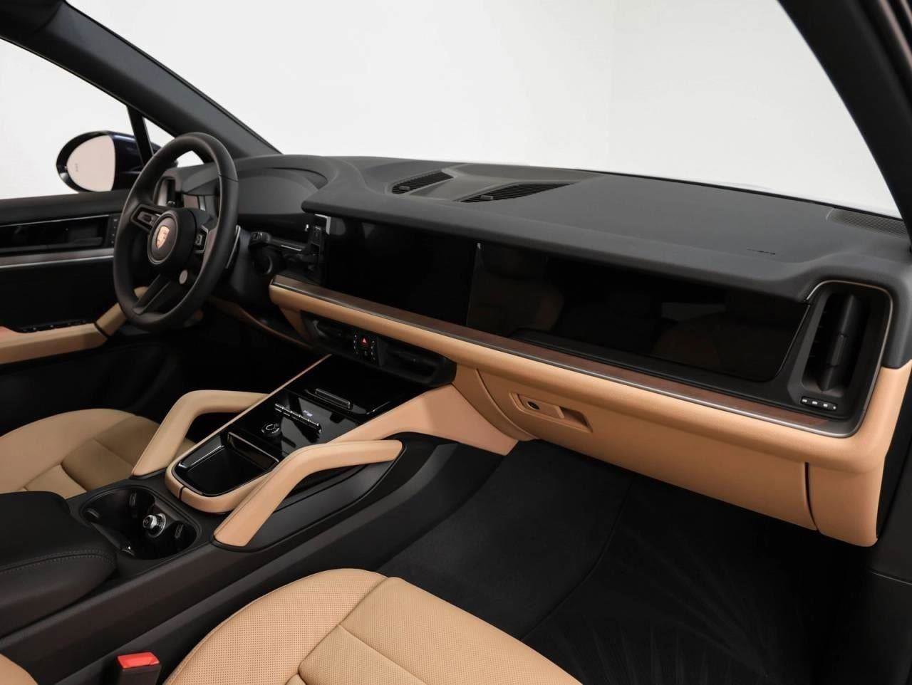 New 2025 Porsche Cayenne image 65