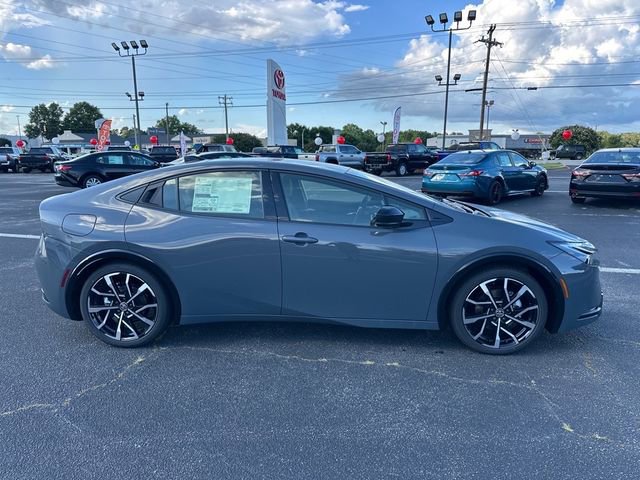 New 2025 Toyota Prius XSE image 2