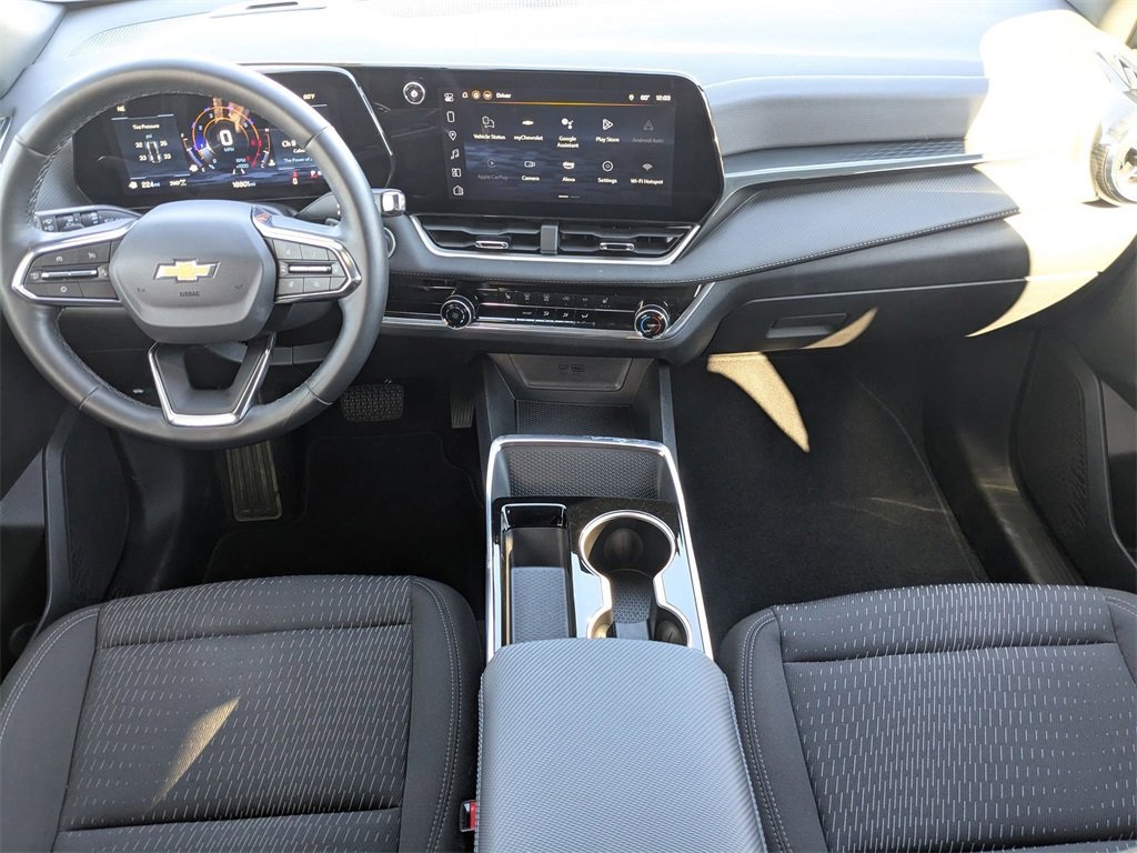 Used 2025 Chevrolet Equinox LT image 36