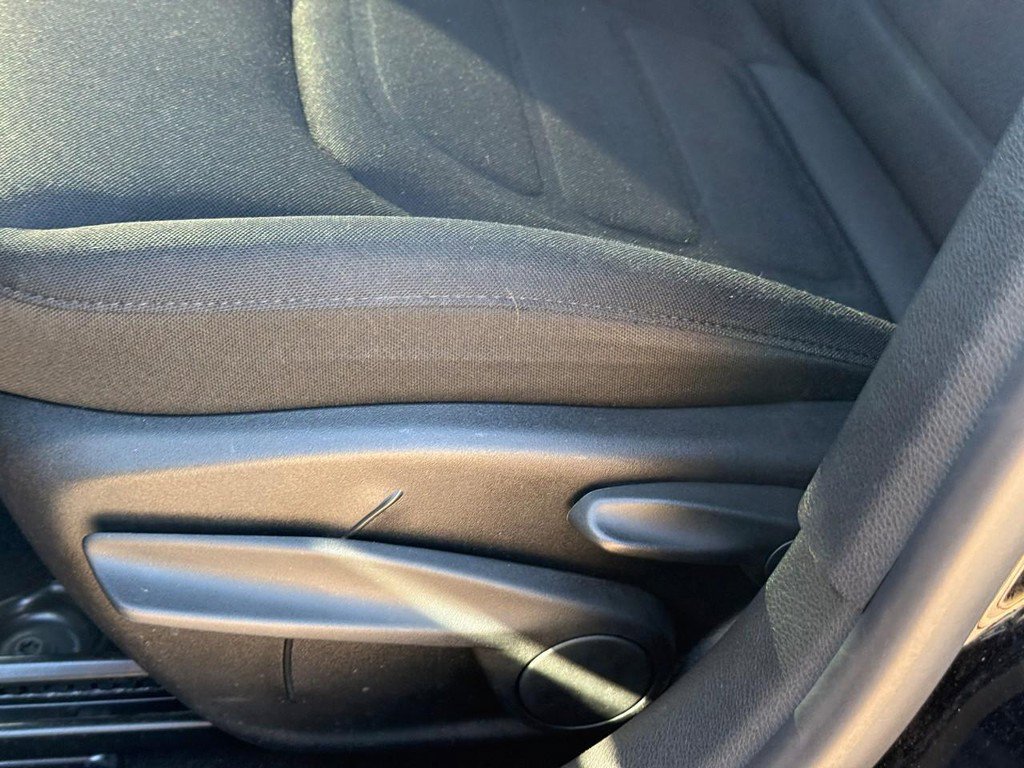 Used 2018 Jeep Renegade Latitude w/ Cold Weather Group AWD/4WD image 22