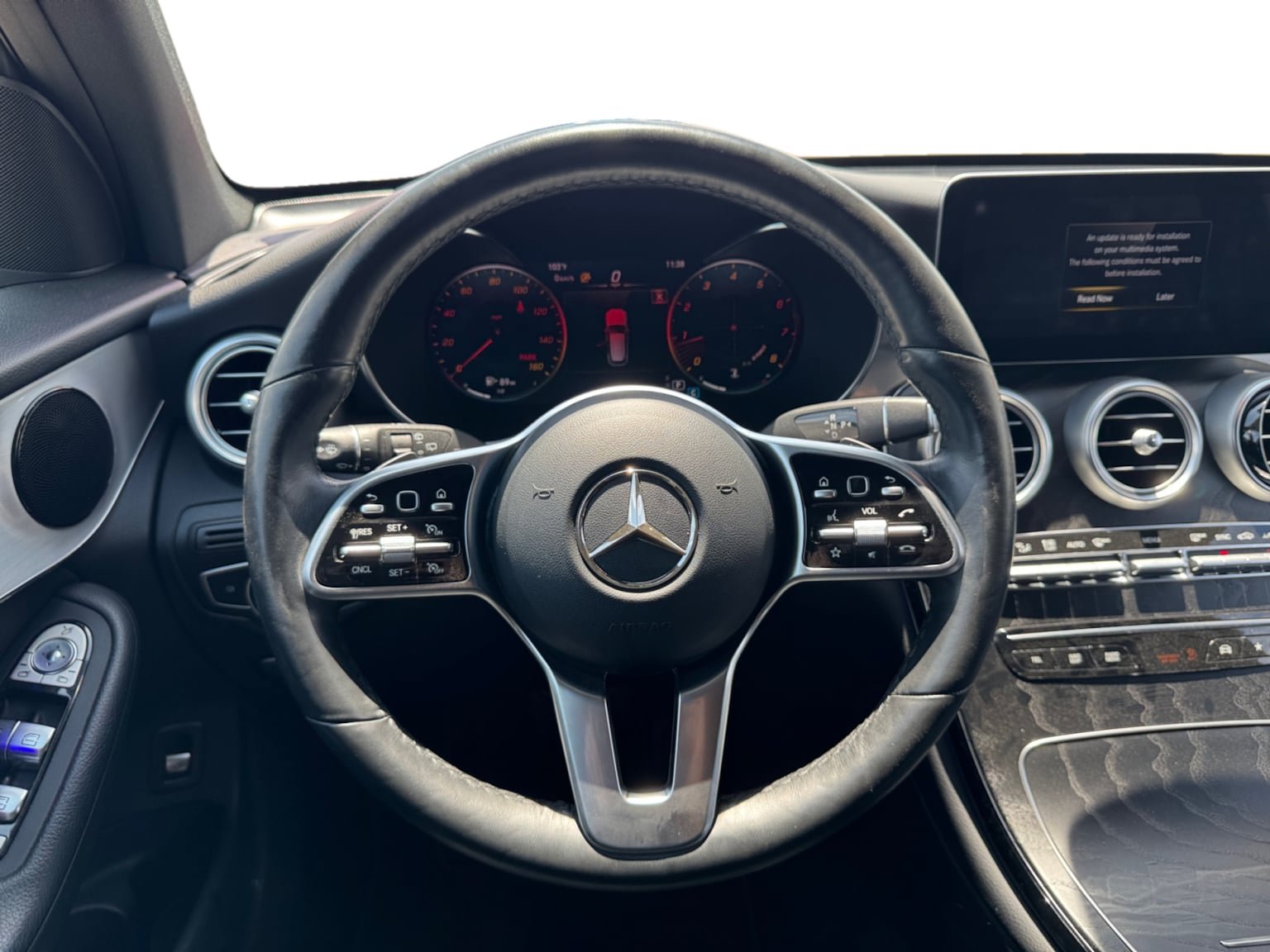 Used 2021 Mercedes-Benz GLC 300 4MATIC w/ Premium Package image 13