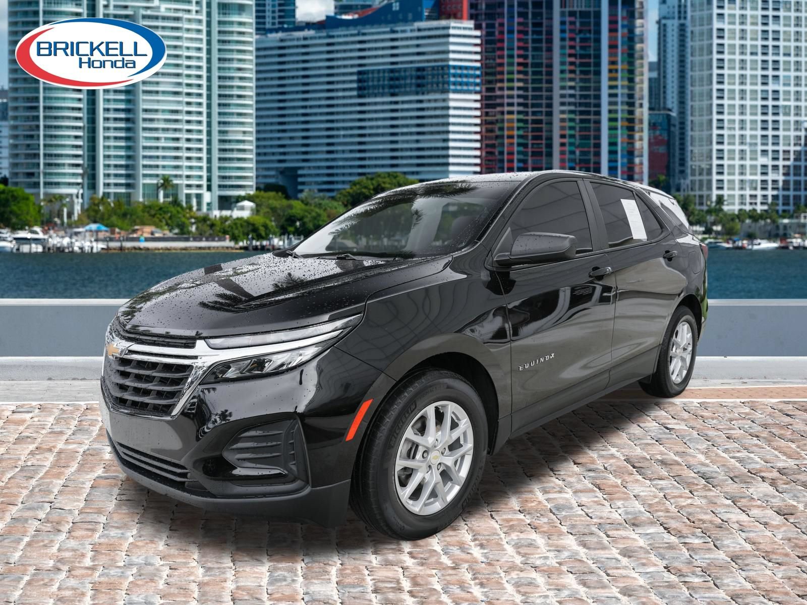 Used 2023 Chevrolet Equinox LS FWD image 3