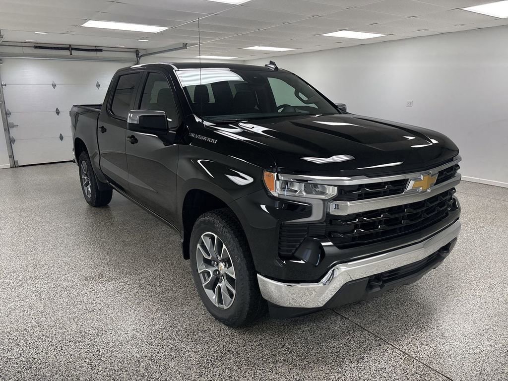 New 2026 Chevrolet Silverado 1500 LT image 2
