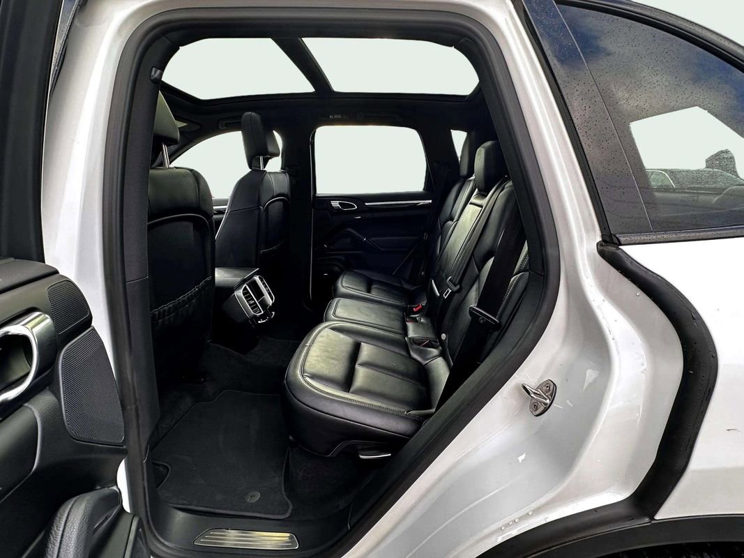 Used 2015 Porsche Cayenne S w/ Premium Plus Package image 17