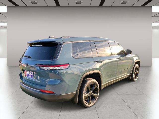 New 2026 Jeep Grand Cherokee L Limited w/ Limited Altitude Package AWD/4WD image 3