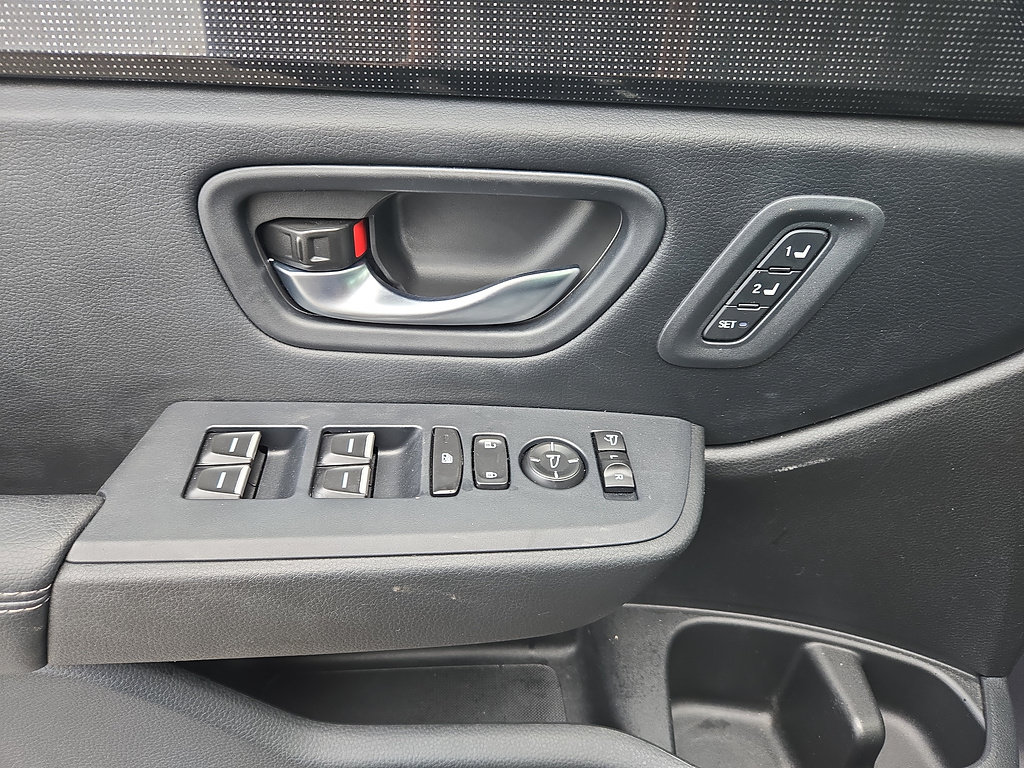 Used 2023 Honda Pilot Elite image 23
