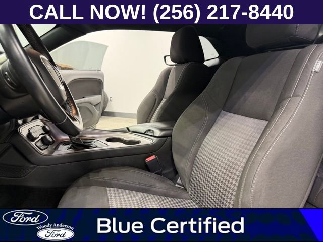 Used 2023 Dodge Challenger SXT image 19