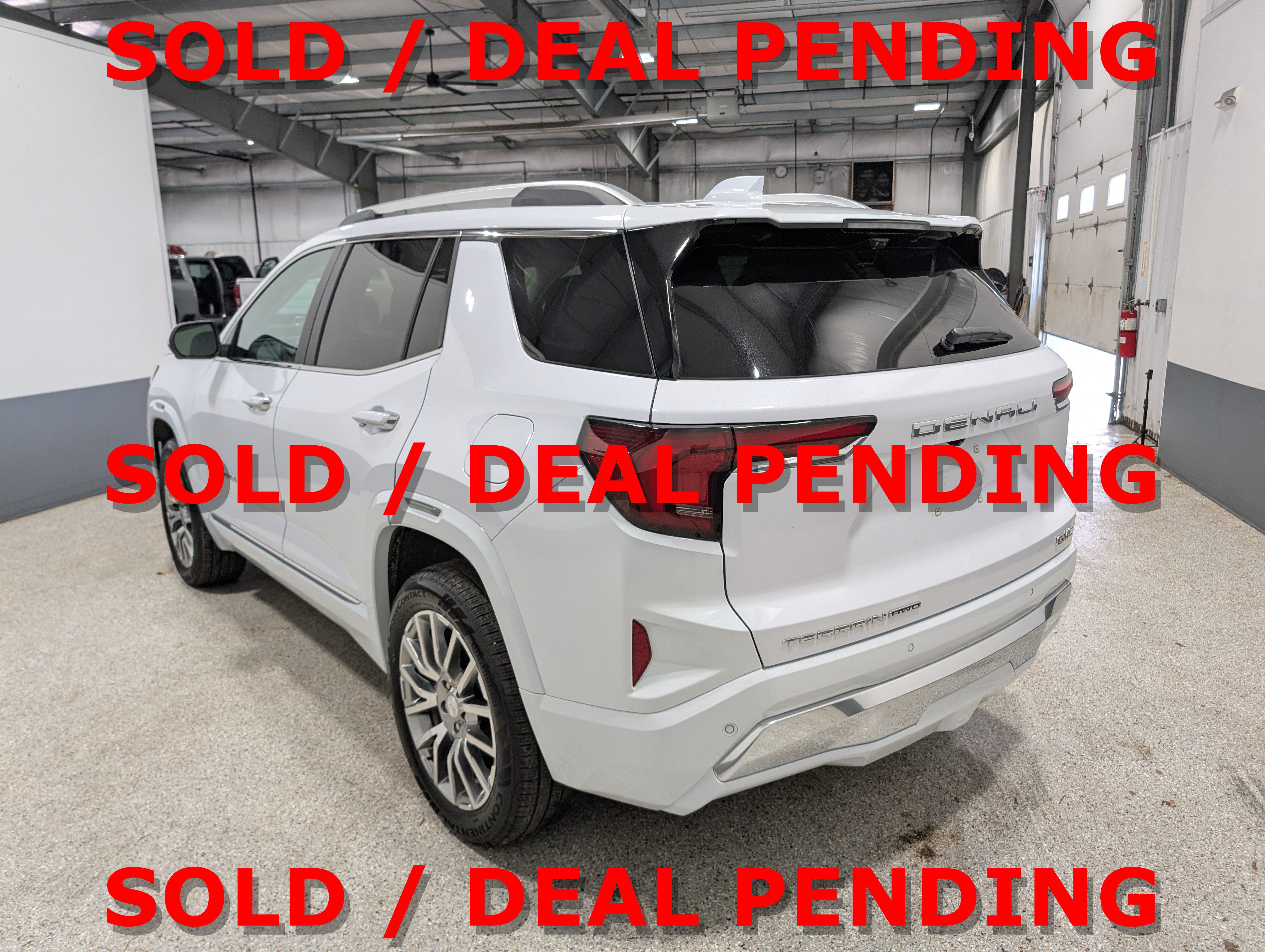 Used 2026 GMC Terrain Denali AWD/4WD image 5