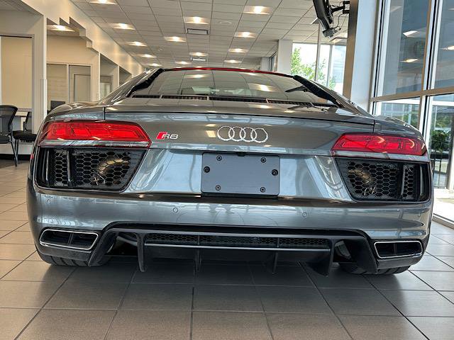 Used 2017 Audi R8 V10 AWD/4WD image 5