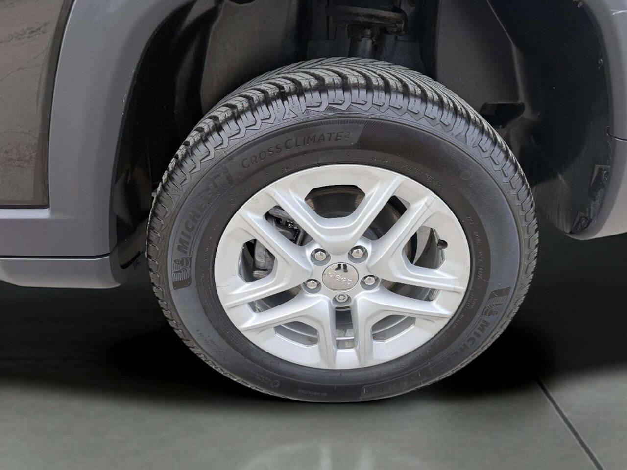 Used 2018 Jeep Compass Sport w/ Cold Weather Group image 21