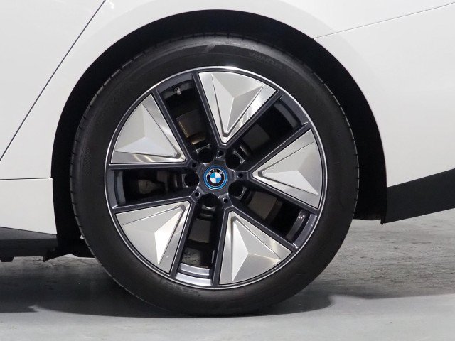 Used 2023 BMW i4 eDrive40 w/ Premium Package RWD image 56