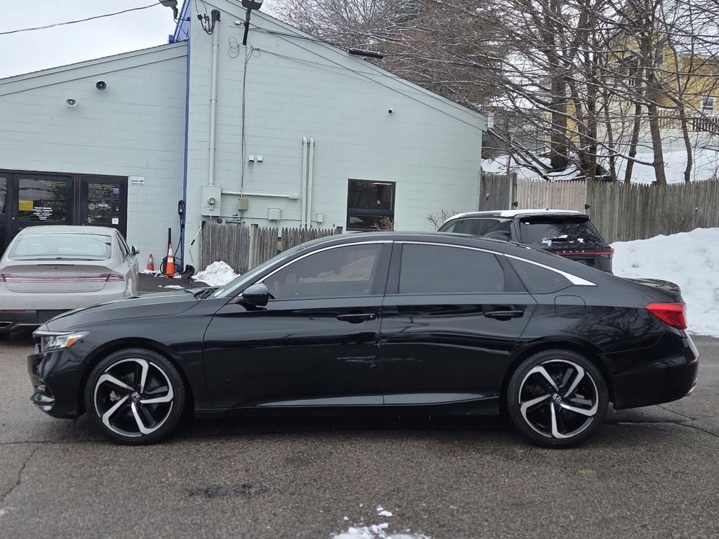 Used 2019 Honda Accord Sport image 3