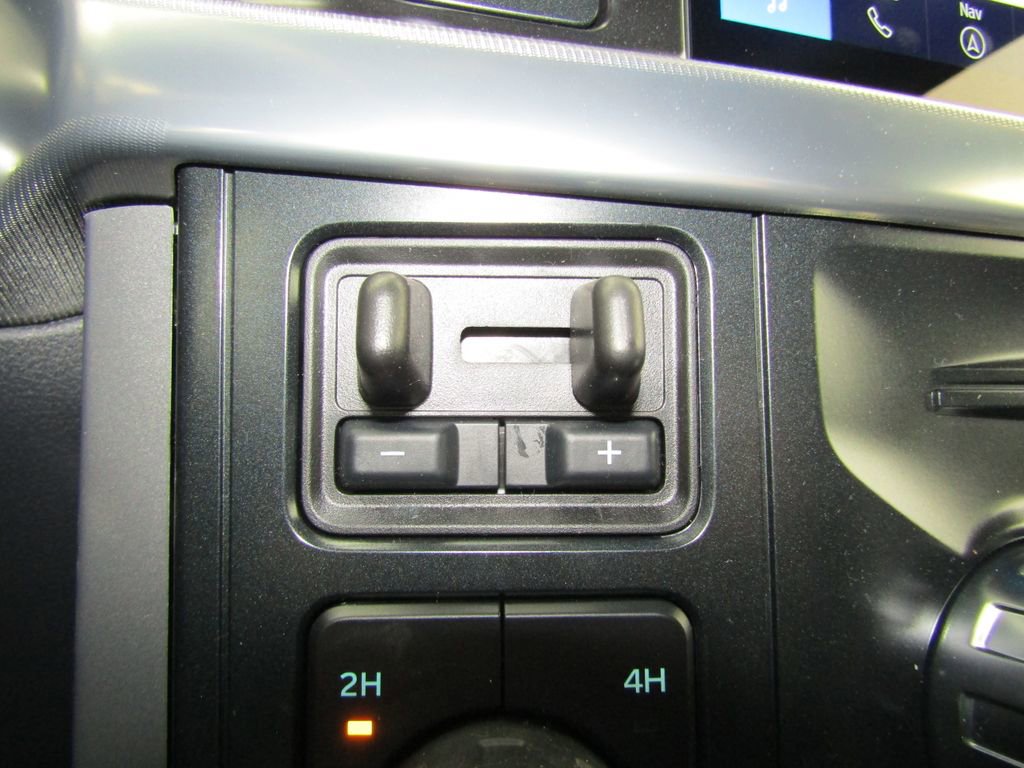 New 2025 Ford F150 Lariat w/ Equipment Group 502A High image 30