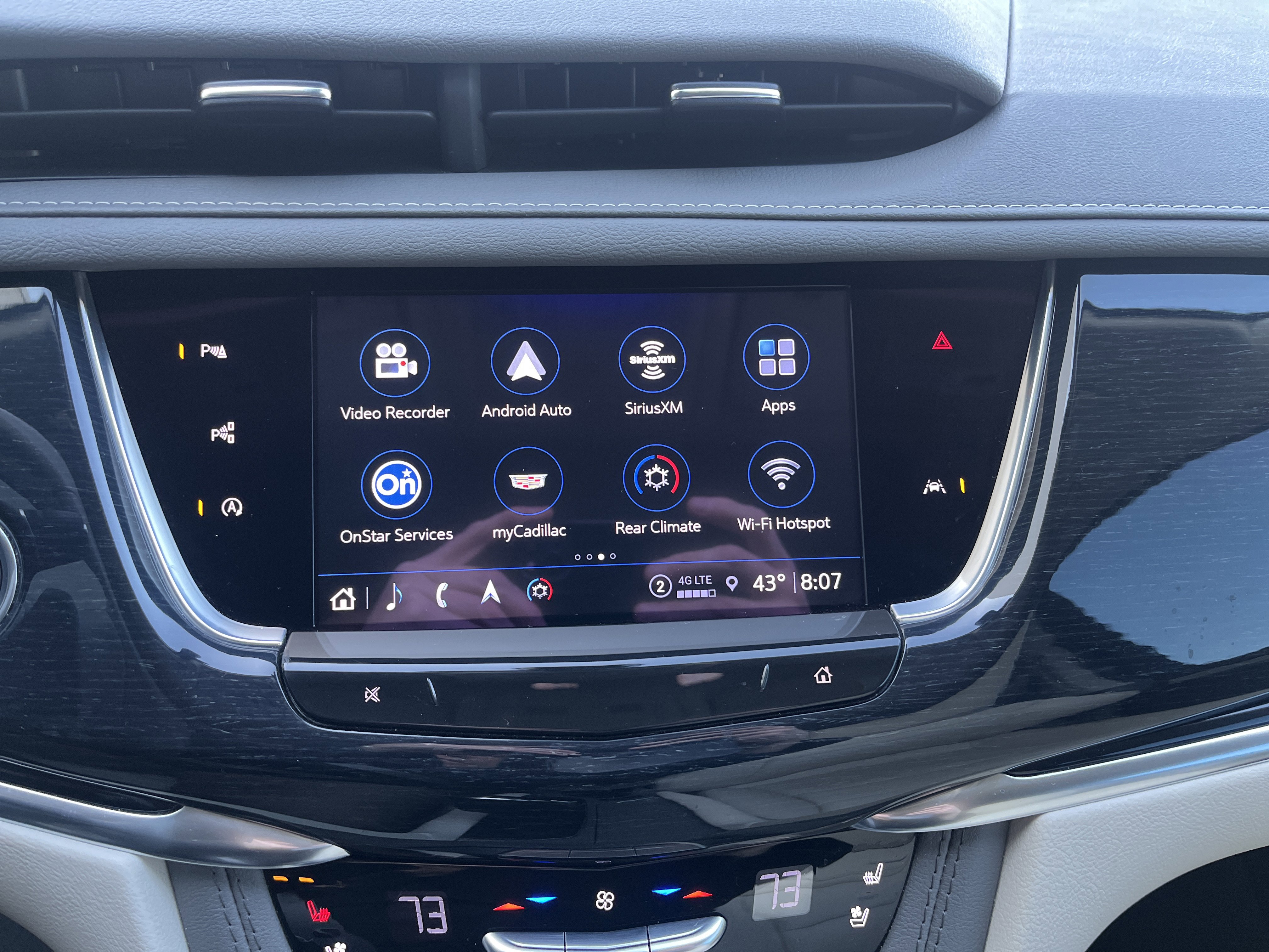 Used 2024 Cadillac XT6 Premium Luxury w/ Technology Package image 31
