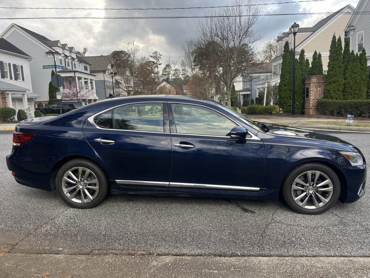 Used 2013 Lexus LS 460 Base AWD 4dr Sedan w/ Comfort Pkg image 7