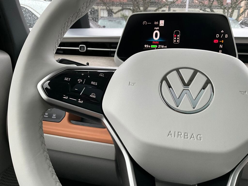 New 2025 Volkswagen ID. Buzz Pro S Plus image 23