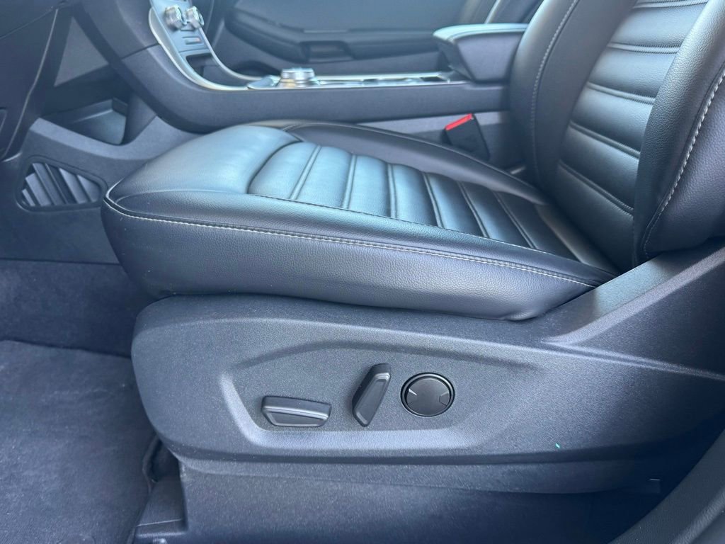 Used 2024 Ford Edge SEL w/ Convenience Package AWD/4WD image 6