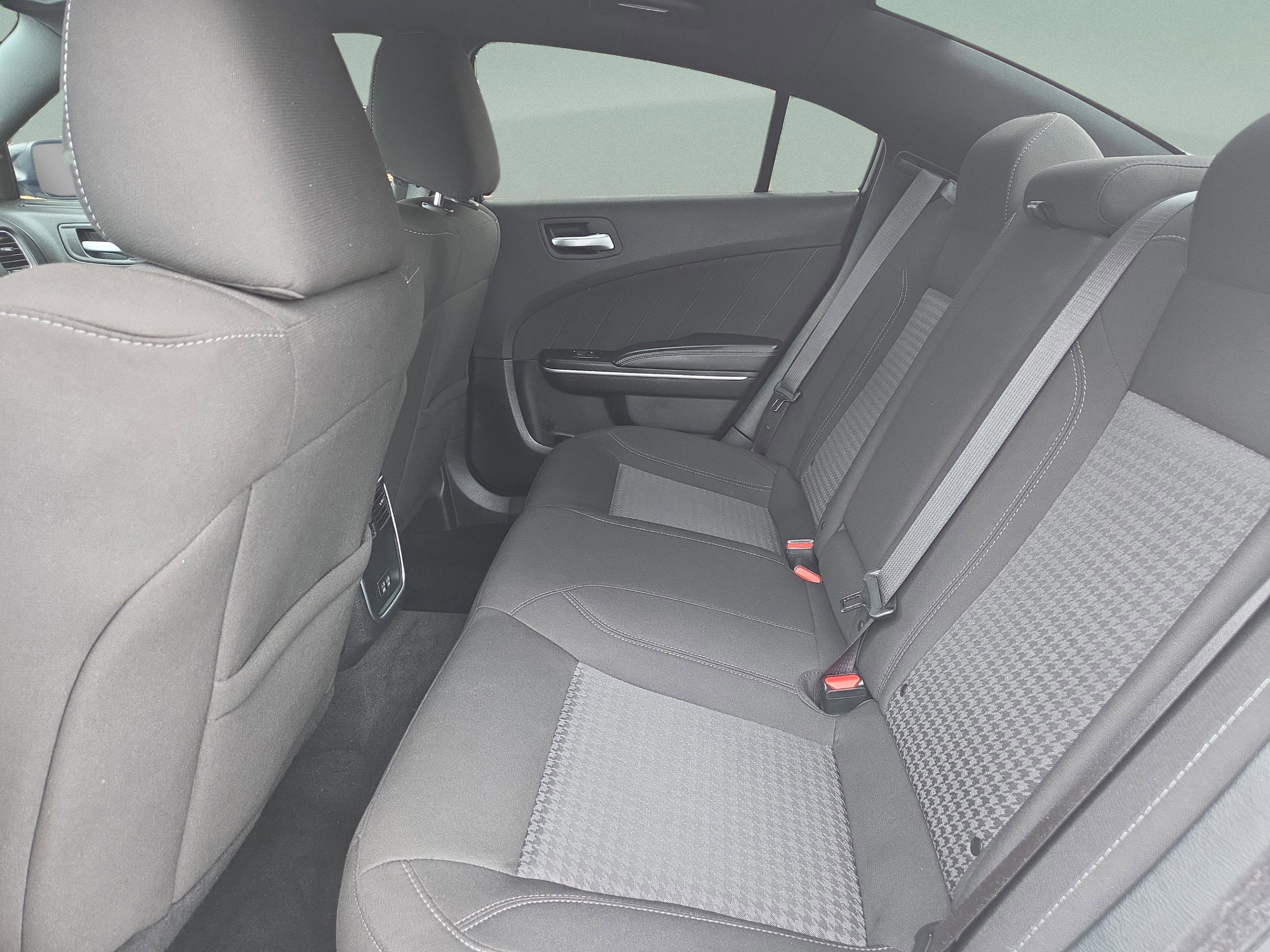 Used 2023 Dodge Charger SXT image 28