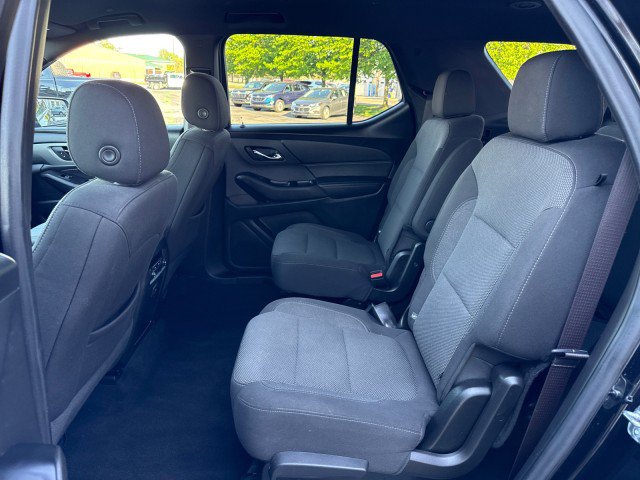 Used 2024 Chevrolet Traverse LT FWD image 24