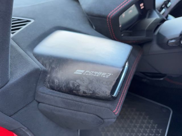 Used 2018 Lamborghini Huracan Performante image 10