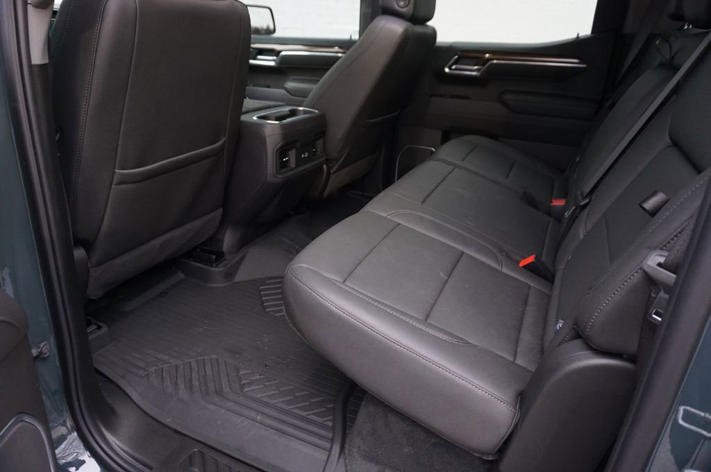 Used 2025 Chevrolet Silverado 1500 LT Trail Boss w/ Convenience Package II image 27