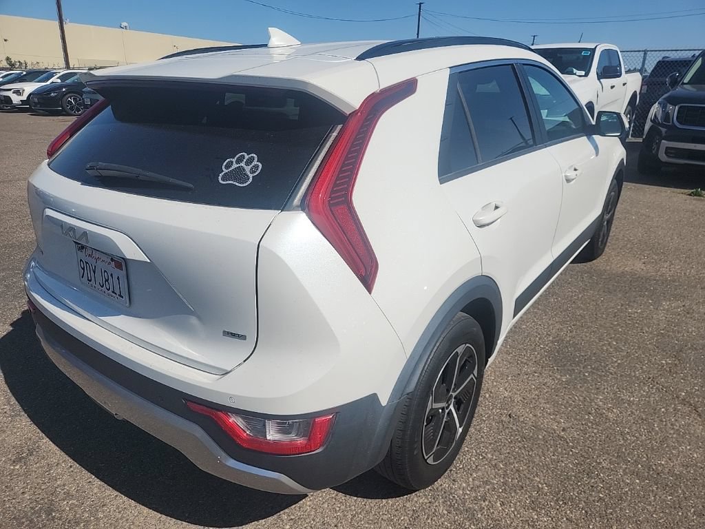Certified 2023 Kia Niro EX FWD image 13