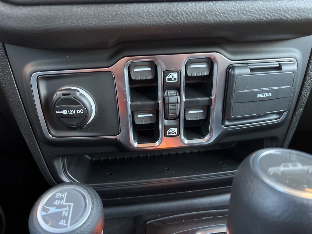 New 2026 Jeep Gladiator Sport image 32
