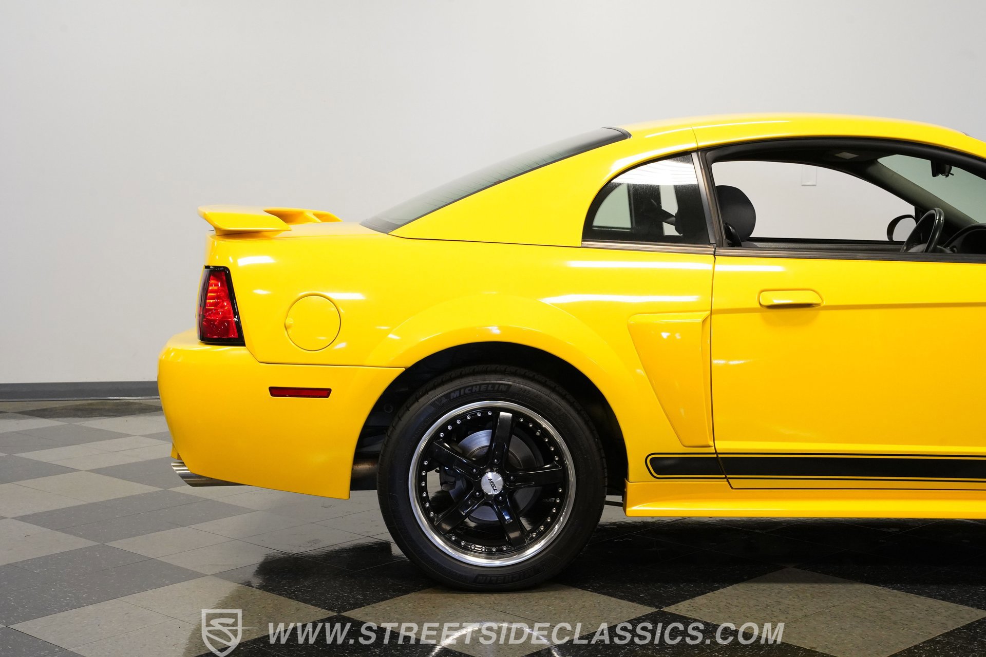 Used 2004 Ford Mustang GT RWD image 30