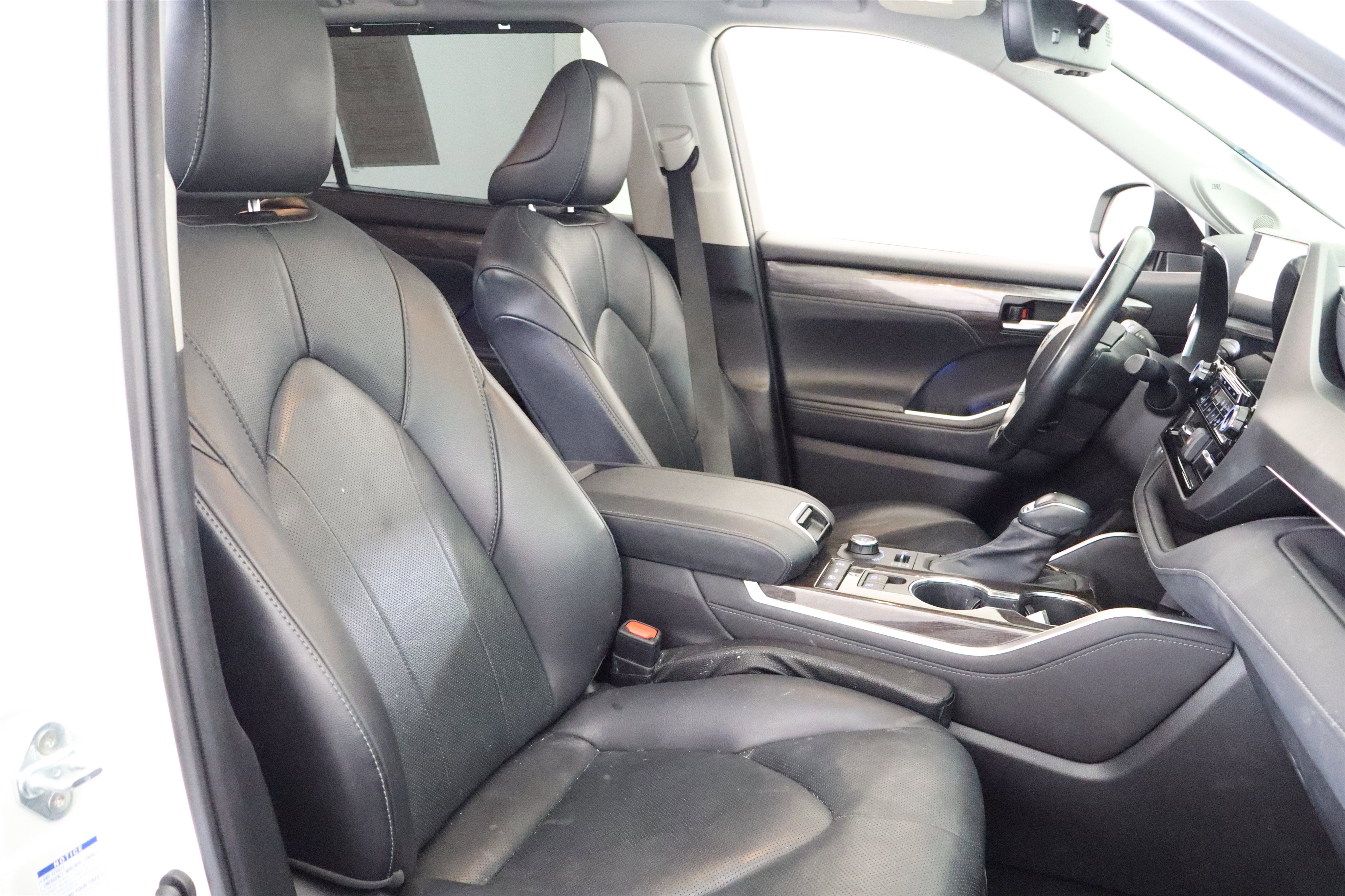 Used 2021 Toyota Highlander Limited AWD/4WD image 20