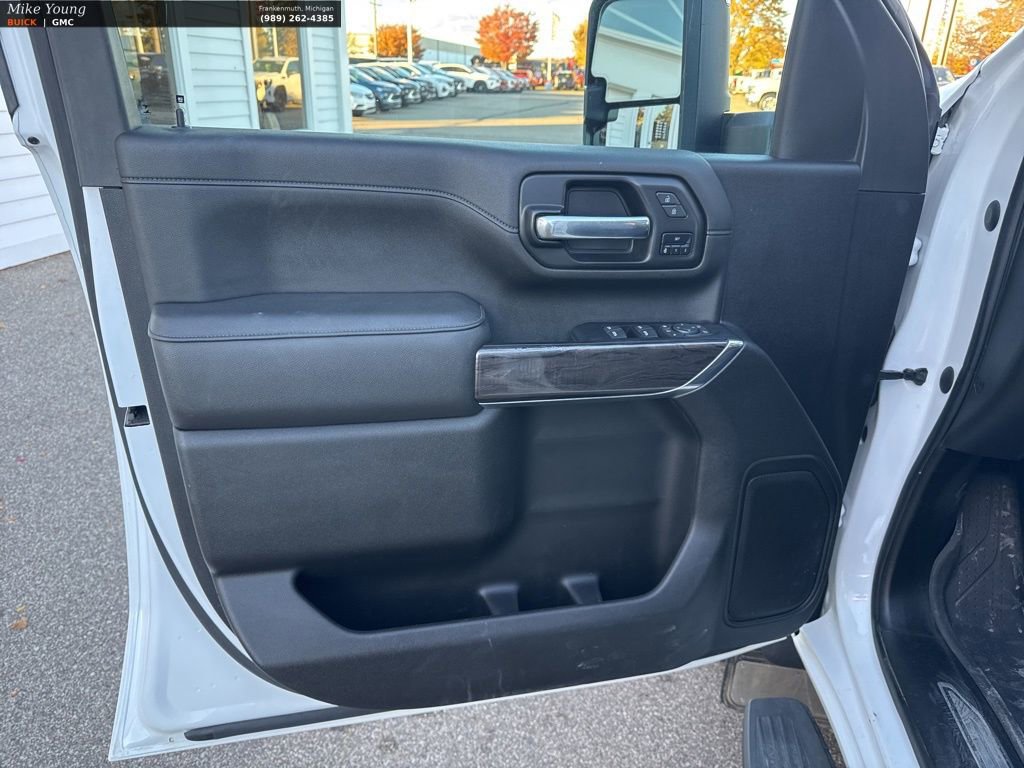 Used 2023 Chevrolet Silverado 3500 LTZ image 12