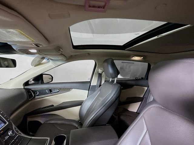 Used 2020 Lincoln Nautilus Reserve w/ Equipment Group 201A image 21