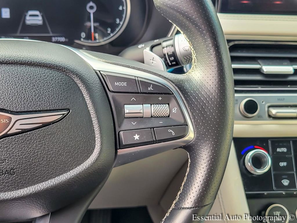 Used 2024 Genesis G70 2.5T image 16