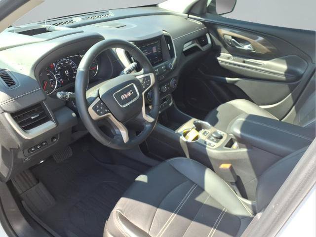 Used 2023 GMC Terrain Denali w/ Denali Premium Package AWD/4WD image 12
