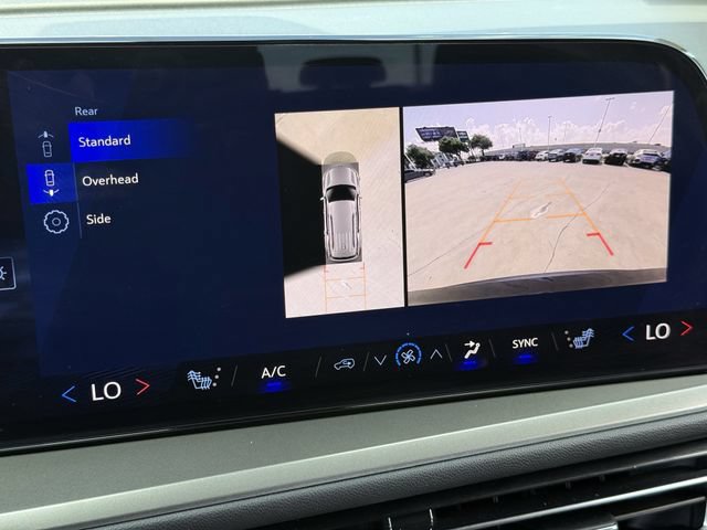 Used 2024 Chevrolet Traverse LS FWD image 19