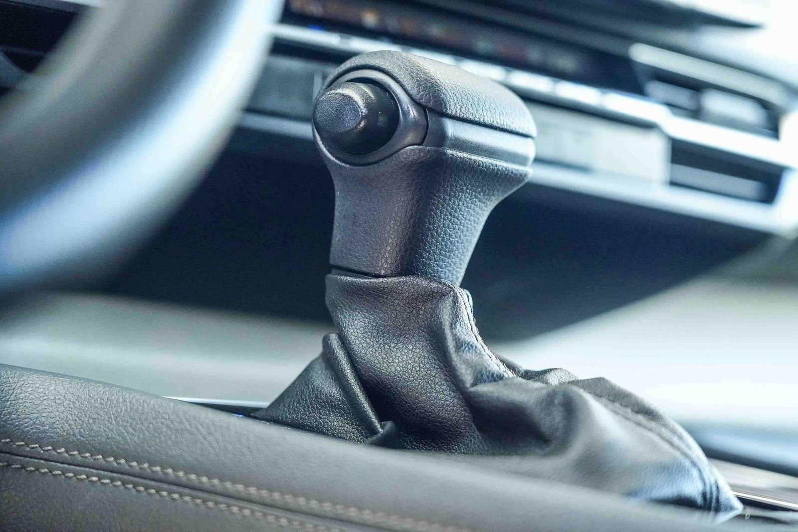 Used 2023 Toyota Sienna LE image 27