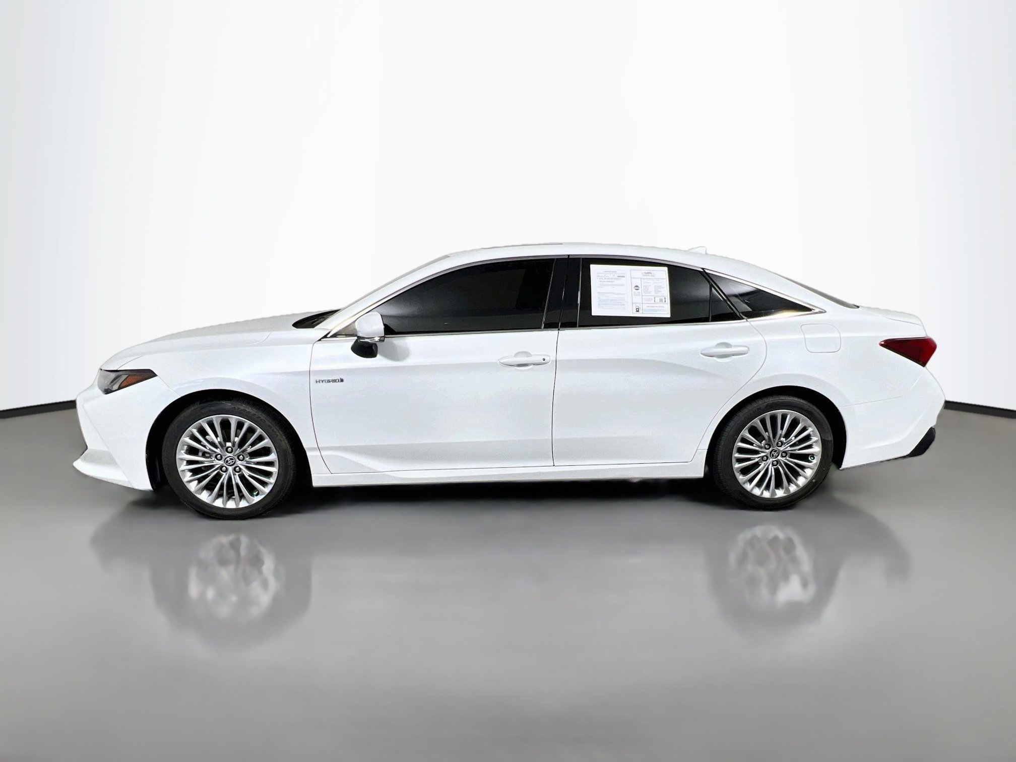 Used 2021 Toyota Avalon Limited w/ Advanced Safety Package FWD image 9