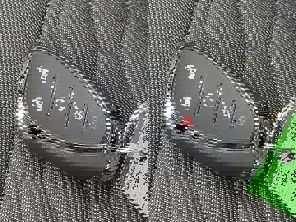 Used 2019 Chevrolet Equinox LT w/ Driver Convenience Package image 32