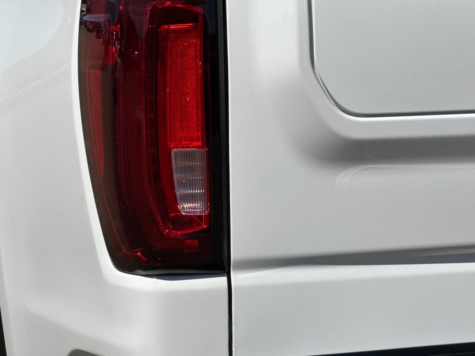 Used 2026 GMC Sierra 1500 SLT RWD image 39