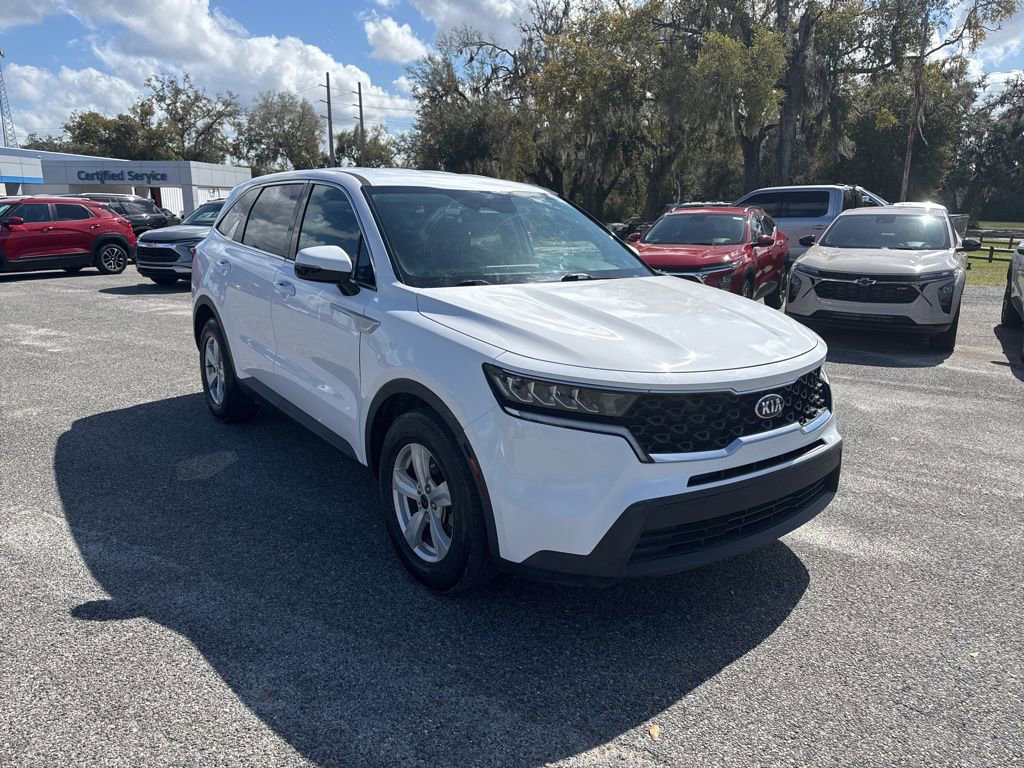 Used 2021 Kia Sorento LX image 2