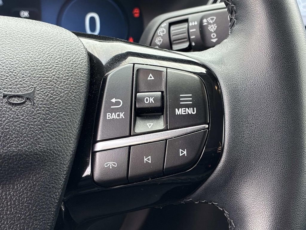 Used 2024 Ford Escape Platinum AWD/4WD image 27