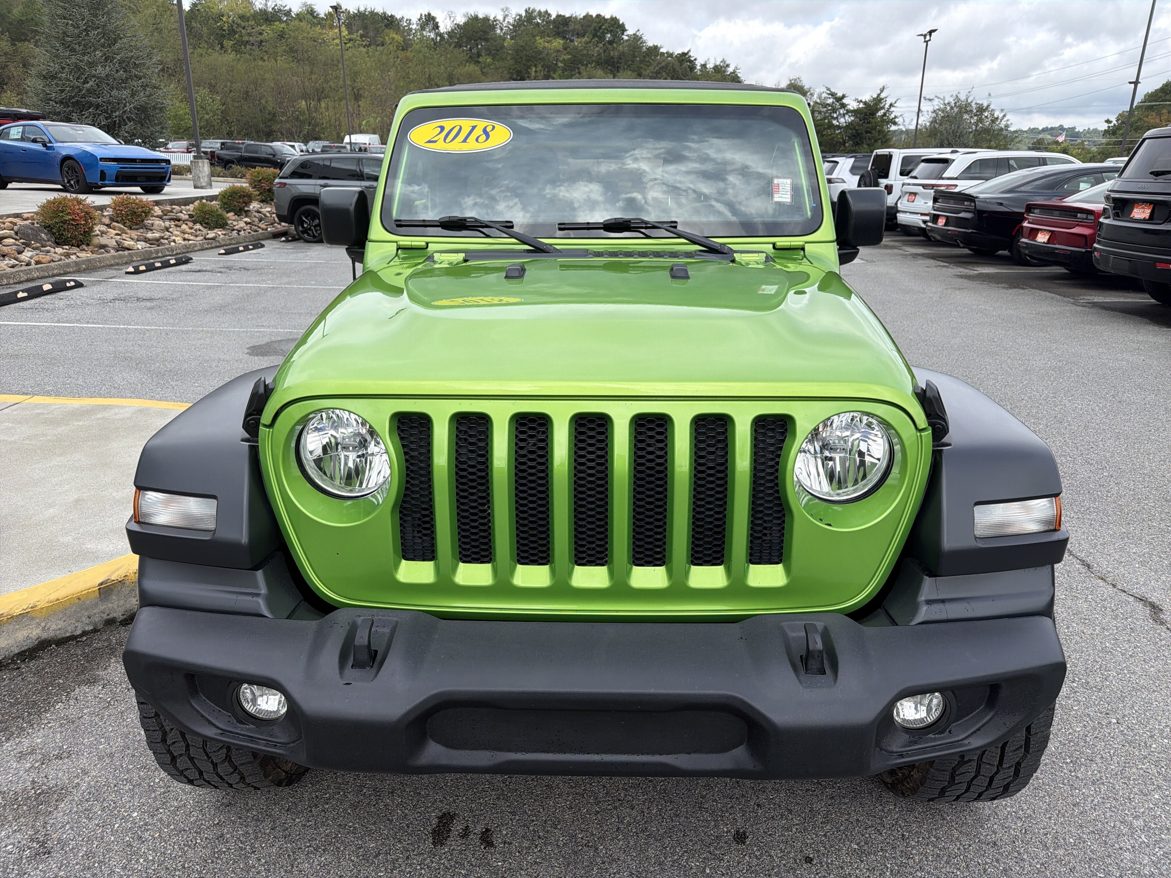 Used 2018 Jeep Wrangler Unlimited Sport S AWD/4WD image 4