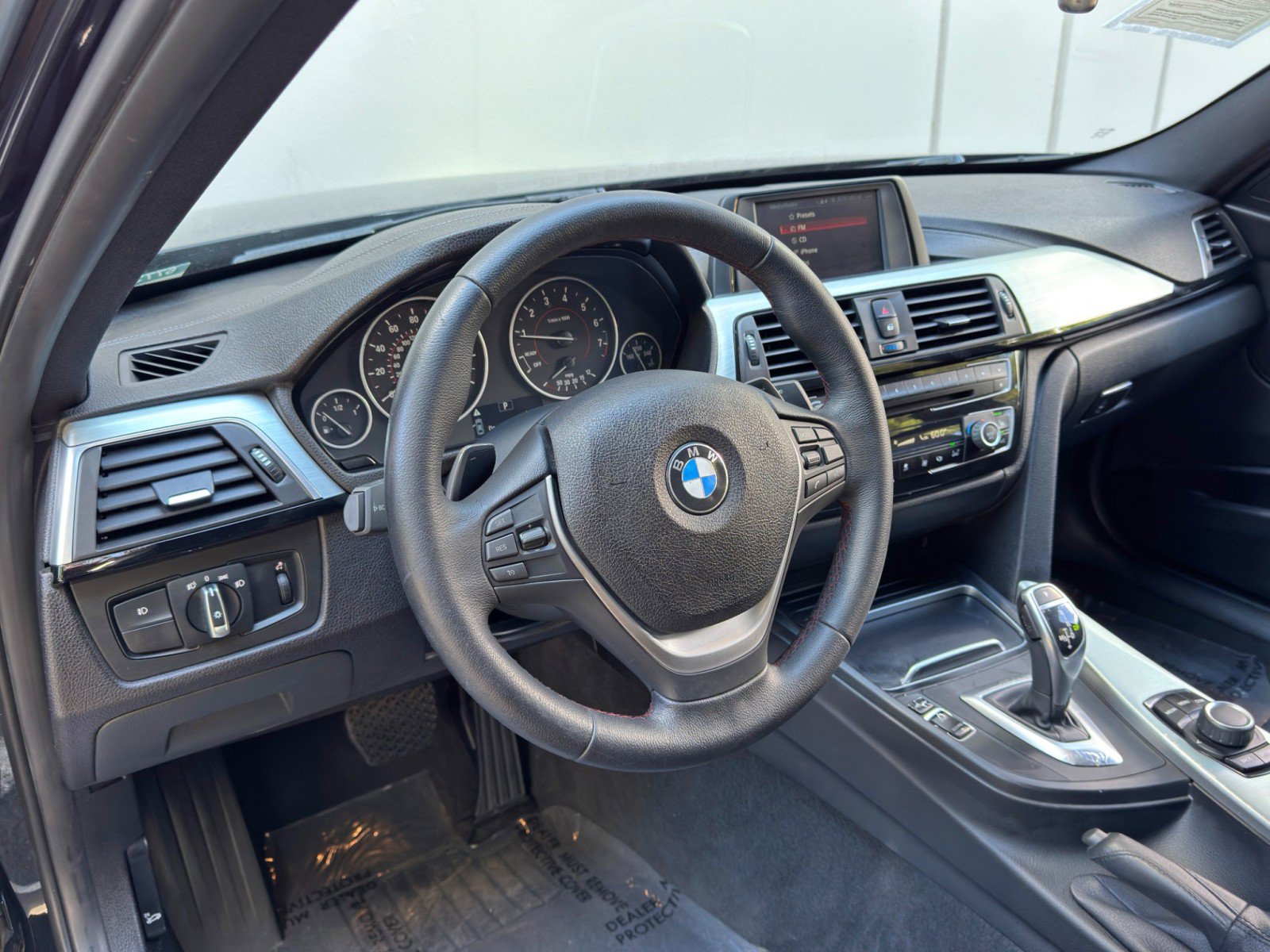 Used 2018 BMW 330i Sedan RWD image 12