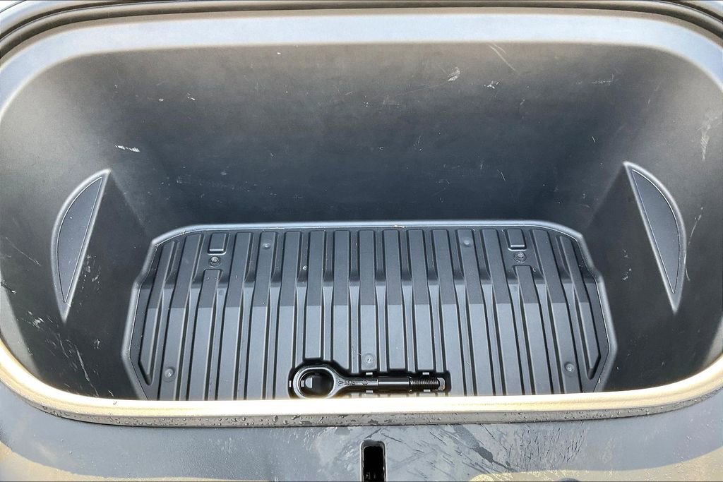 Used 2021 Tesla Model Y Long Range image 29